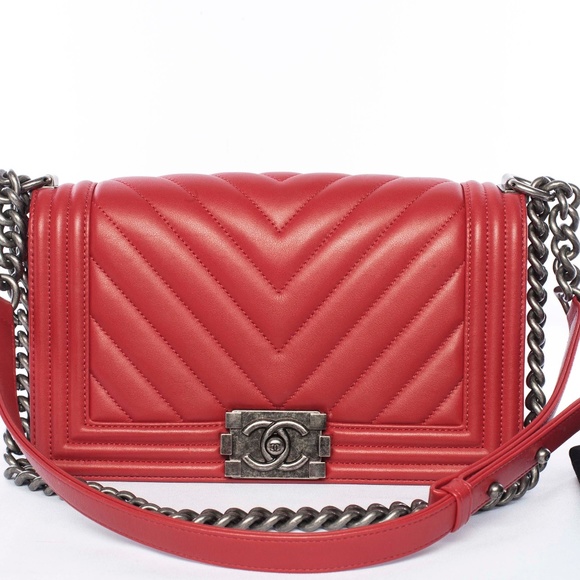 Chanel Handbags - SOLD Auth CHANEL Boy Chevron Leather Shoulder Bag